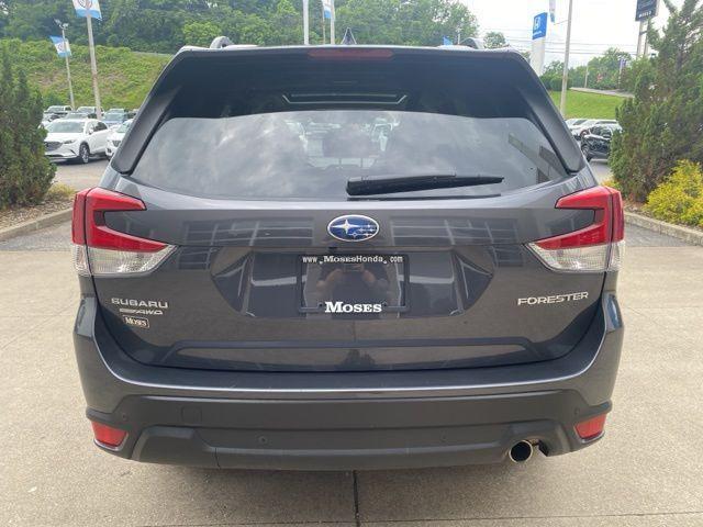 Photo of 2024 Magnetite Gray Metallic Subaru Forester