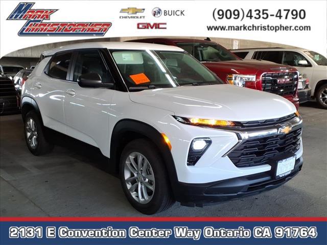 Photo of 2024 Summit White Chevrolet Trailblazer