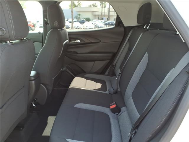 Photo of 2024 Summit White Chevrolet Trailblazer