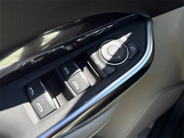 Photo of 2023 Crystal White Tri-Coat Cadillac XT4