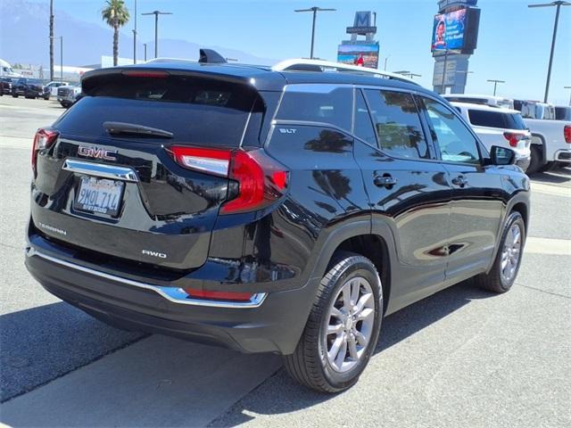 Photo of 2024 Ebony Twilight Metallic GMC Terrain