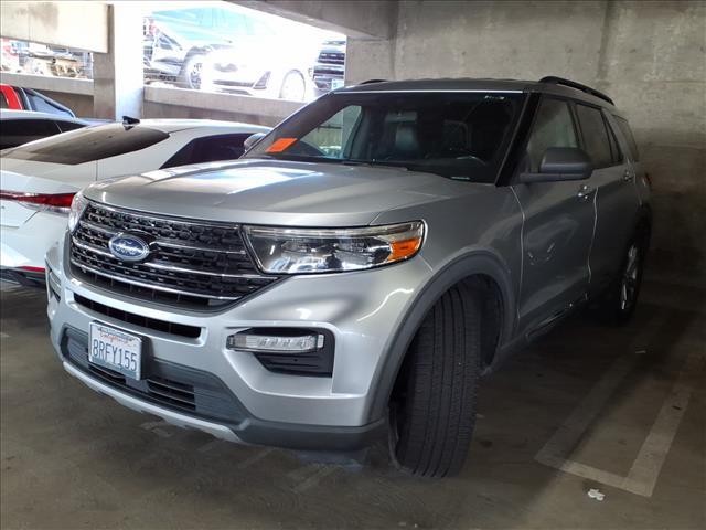 Photo of 2020 Silver Metallic Ford Explorer