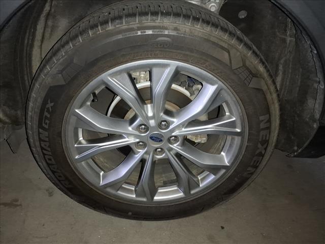 Photo of 2020 Silver Metallic Ford Explorer