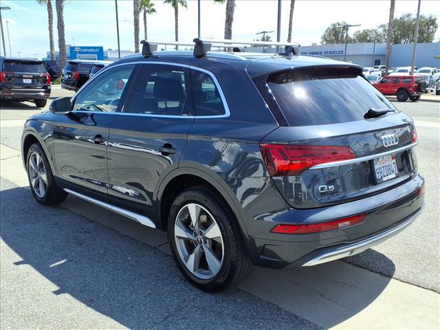 Photo of 2023 Manhattan Gray Metallic Audi Q5