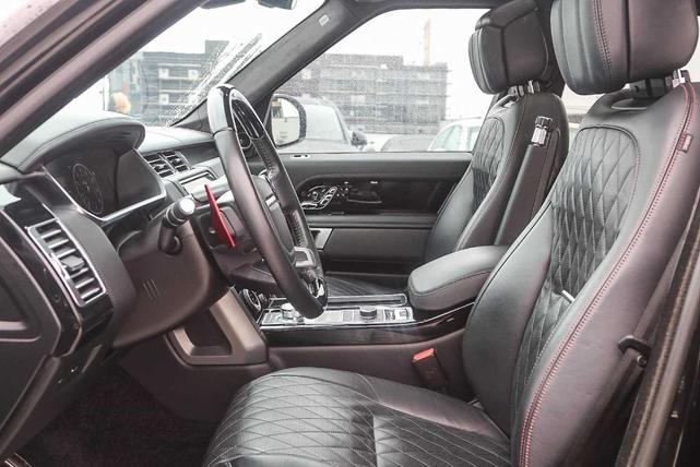 Photo of 2021 Santorini Black Land Rover Range Rover