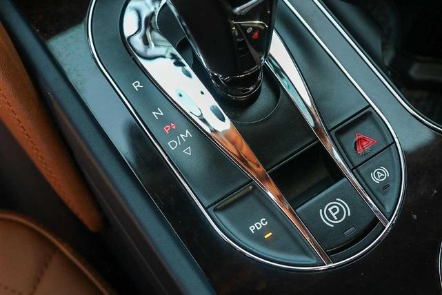 Photo of 2019 Black Bentley Bentayga