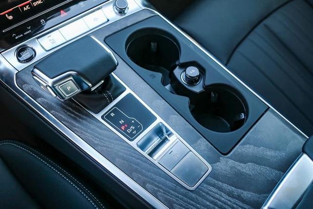 Photo of 2025 Daytona Gray Pearl Effect Audi A7