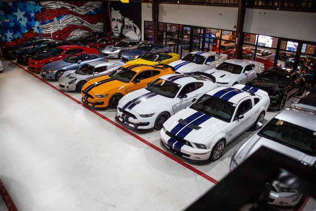 Photo of 2022 Oxford White Ford Mustang