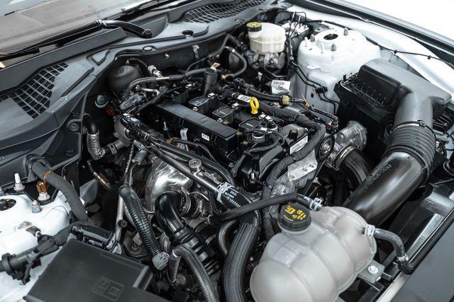 Photo of 2022 Oxford White Ford Mustang