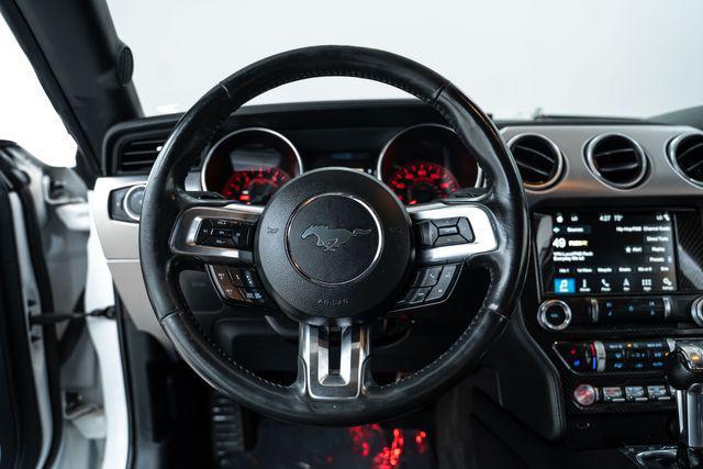 Photo of 2018 Oxford White Ford Mustang