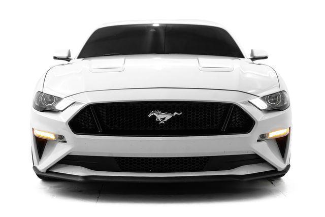 Photo of 2018 Oxford White Ford Mustang
