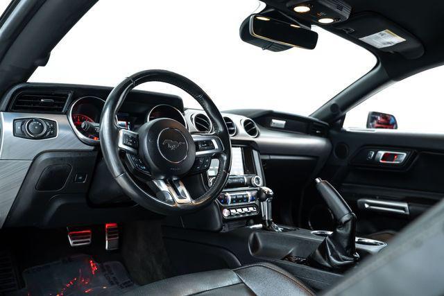 Photo of 2018 Oxford White Ford Mustang