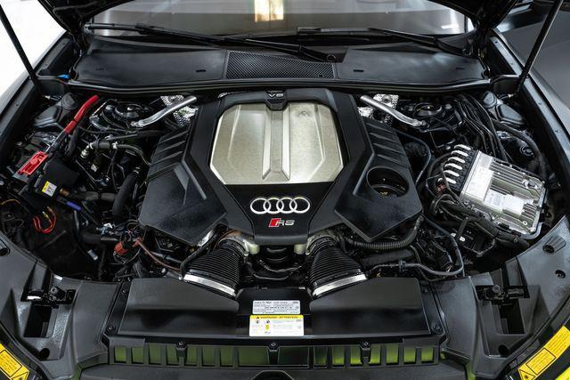 Photo of 2021 Black Audi RS 6 Avant