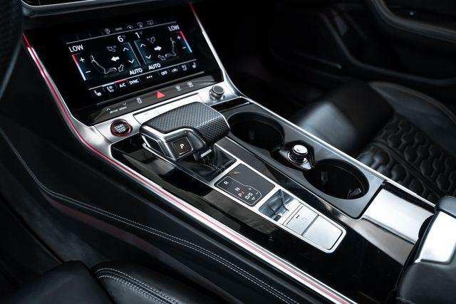 Photo of 2021 Black Audi RS 6 Avant