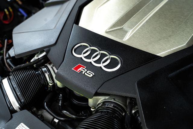 Photo of 2021 Black Audi RS 6 Avant