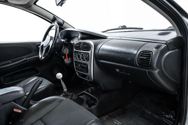 Photo of 2004 Bright Silver Metallic Clearcoat Dodge Neon