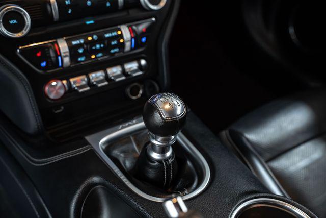 Photo of 2021 Oxford White Ford Mustang