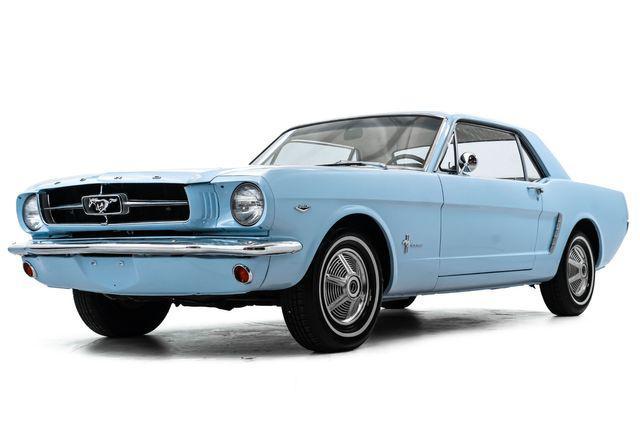Photo of 1965 Blue Ford Mustang