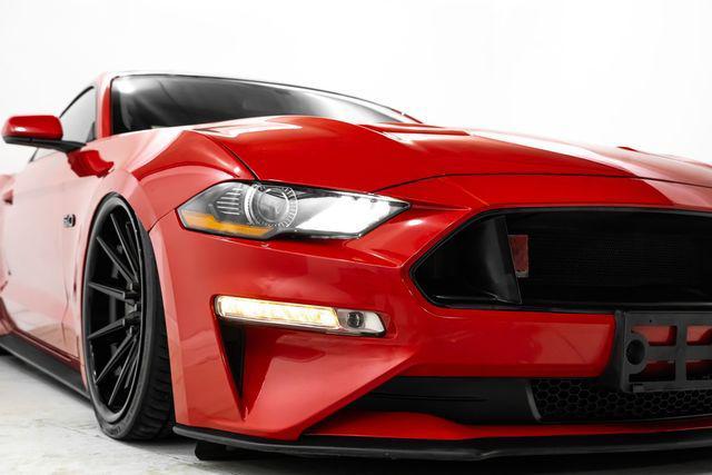 Photo of 2019 Red Ford Mustang