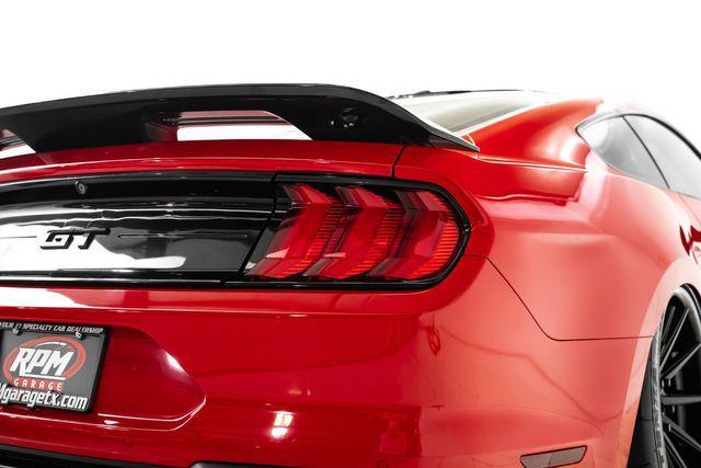 Photo of 2019 Red Ford Mustang