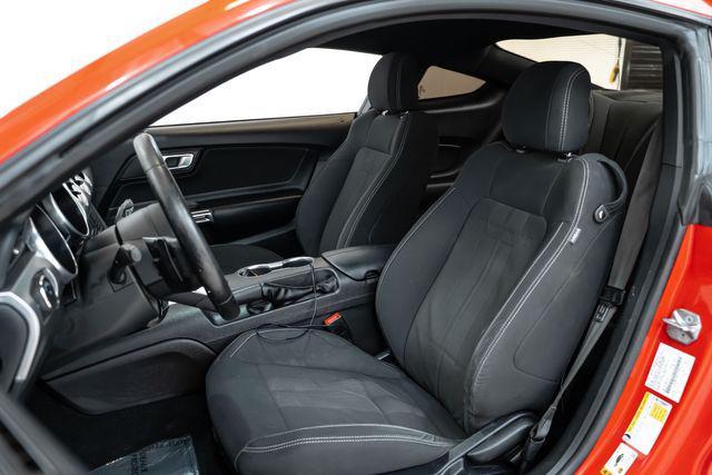 Photo of 2019 Red Ford Mustang