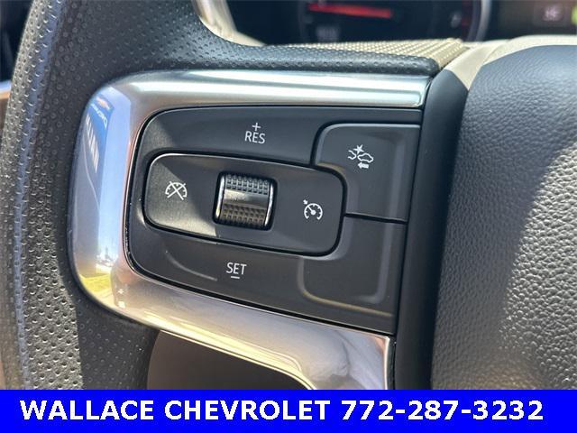 Photo of 2023 Blue Glow Metallic Chevrolet Blazer