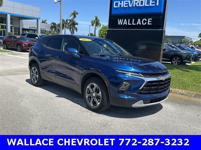 Photo of 2023 Blue Glow Metallic Chevrolet Blazer
