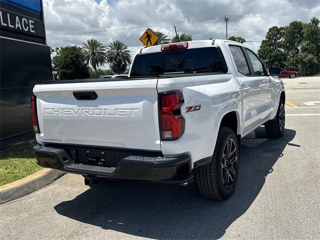 Photo of 2025 Summit White Chevrolet Colorado