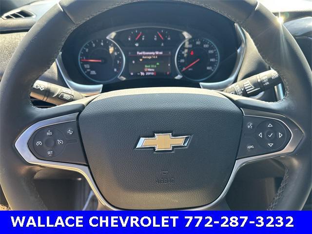Photo of 2023 Mosaic Black Metallic Chevrolet Traverse