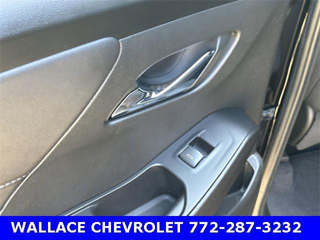 Photo of 2023 Mosaic Black Metallic Chevrolet Traverse