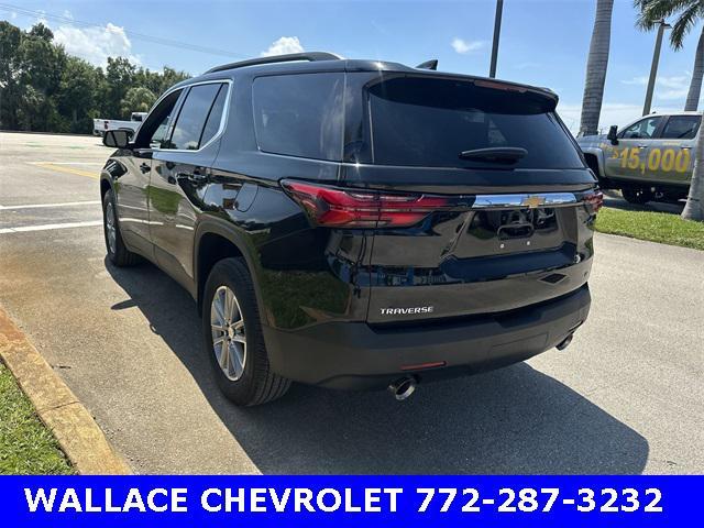 Photo of 2023 Mosaic Black Metallic Chevrolet Traverse