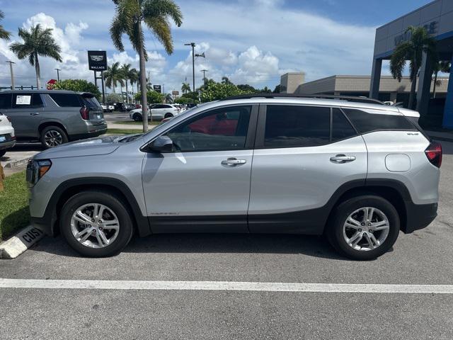 Photo of 2022 Quicksilver Metallic GMC Terrain