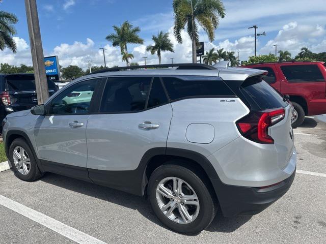 Photo of 2022 Quicksilver Metallic GMC Terrain