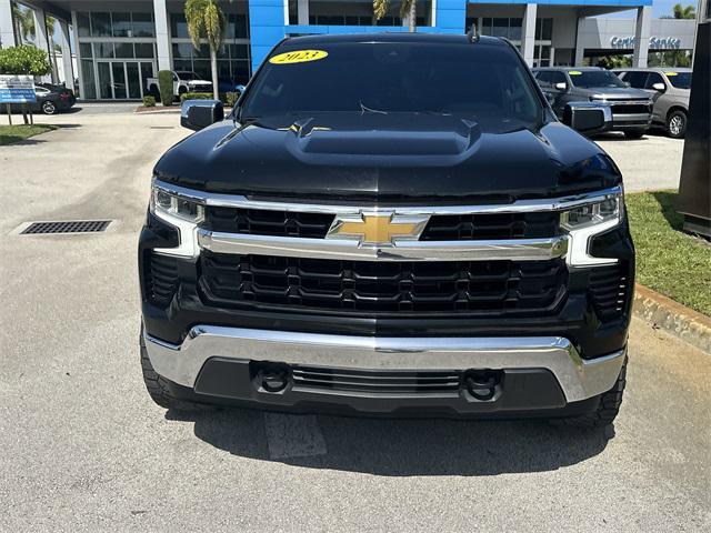 Photo of 2023 Black Chevrolet Silverado 1500