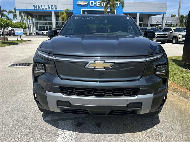 Photo of 2025 Blue Smoke Metallic Chevrolet Silverado EV