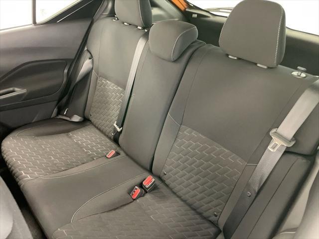 Photo of 2023 Monarch Orange Metallic/Super Black Nissan Kicks