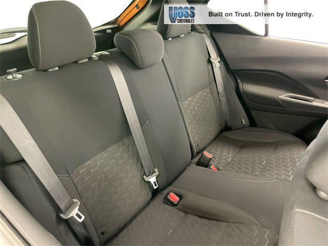 Photo of 2023 Monarch Orange Metallic/Super Black Nissan Kicks