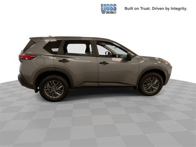 Photo of 2023 Gun Metallic Nissan Rogue