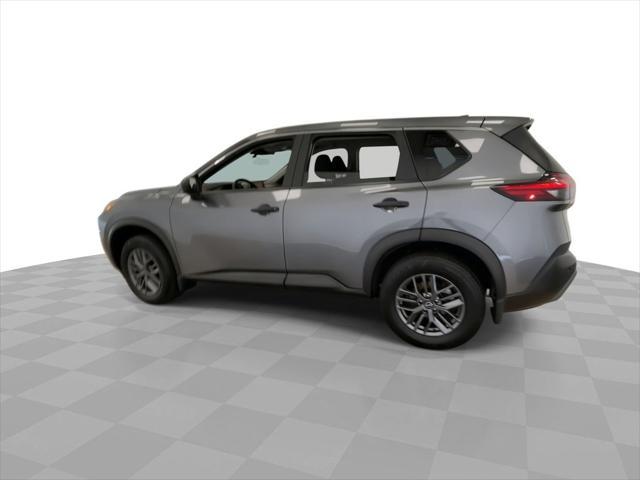 Photo of 2023 Gun Metallic Nissan Rogue