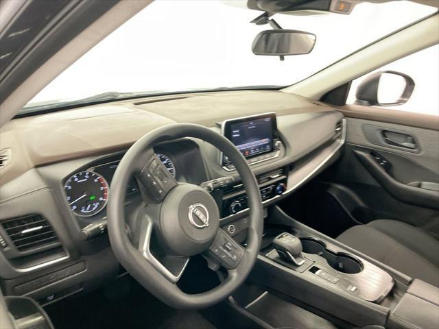 Photo of 2023 Gun Metallic Nissan Rogue
