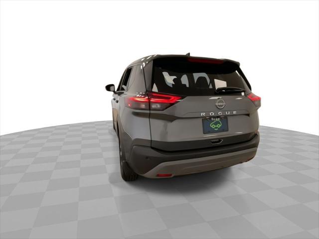 Photo of 2023 Gun Metallic Nissan Rogue