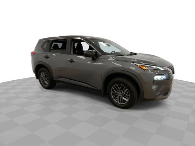 Photo of 2023 Gun Metallic Nissan Rogue