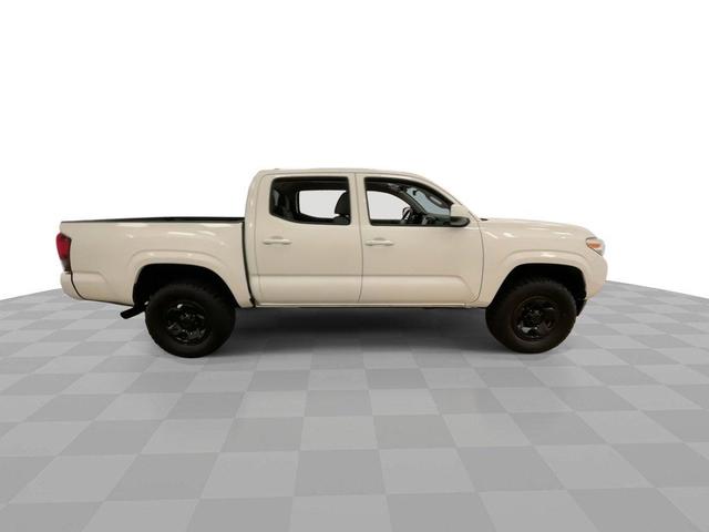 Photo of 2021 Super White Toyota Tacoma