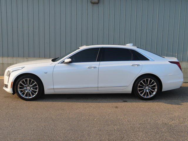 Photo of 2018 Crystal White Tricoat Cadillac CT6