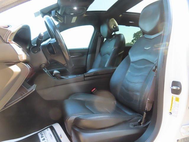 Photo of 2018 Crystal White Tricoat Cadillac CT6