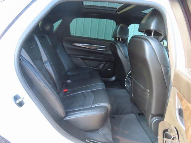 Photo of 2018 Crystal White Tricoat Cadillac CT6