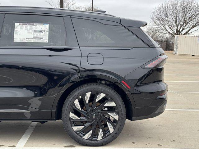 Photo of 2025 Infinite Black Metallic Clearcoat Lincoln Nautilus