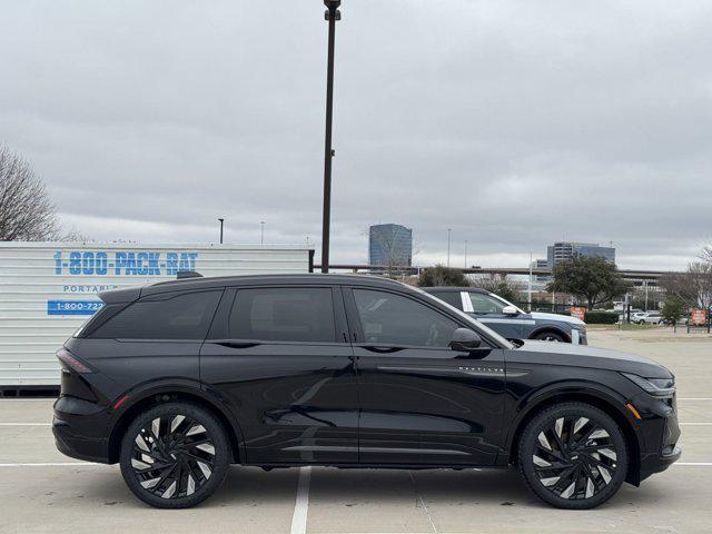 Photo of 2025 Infinite Black Metallic Clearcoat Lincoln Nautilus