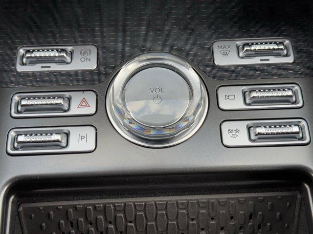 Photo of 2025 Infinite Black Metallic Clearcoat Lincoln Nautilus