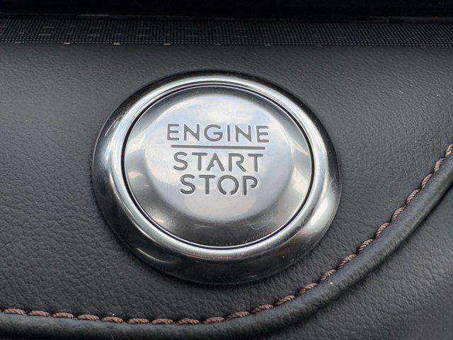 Photo of 2025 Infinite Black Metallic Clearcoat Lincoln Nautilus